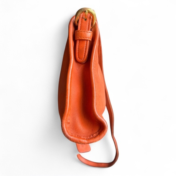 Vintage COACH Small Leather Zip Crossbody Purse Bag J8P-4104 Saddle Brown Tan - Picture 9 of 9